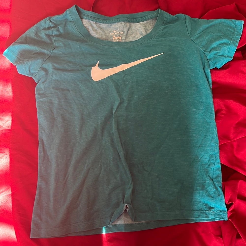 Teal nike swoosh shirt M